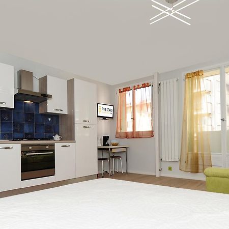 Blue Lagon Five Stars Holiday House نيس المظهر الخارجي الصورة