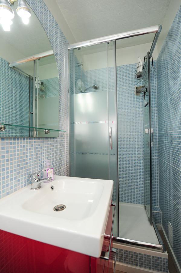 Blue Lagon Five Stars Holiday House نيس المظهر الخارجي الصورة